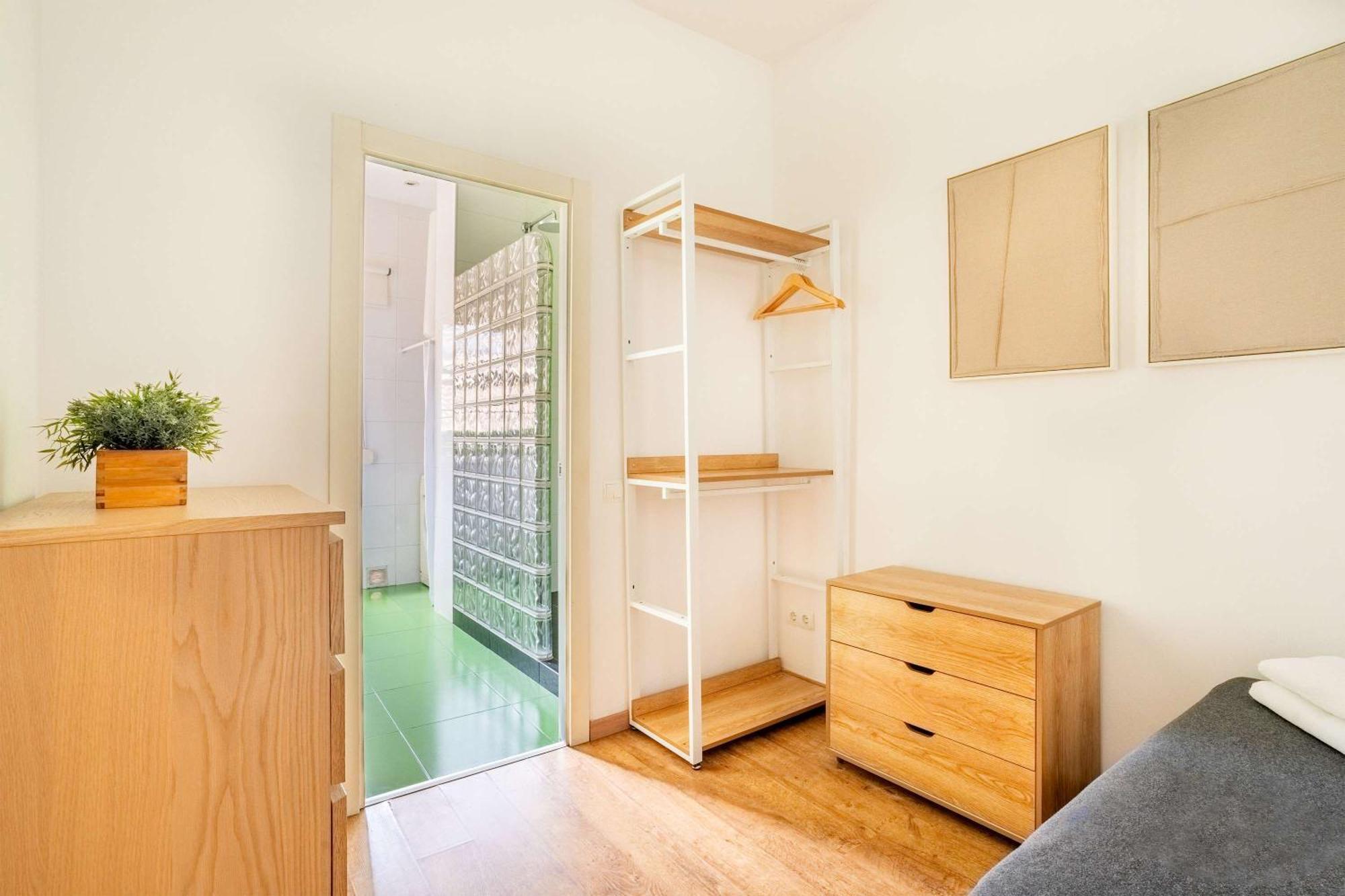 Pl Universitat Bright And Cozy 2bd - 2bth Apartment