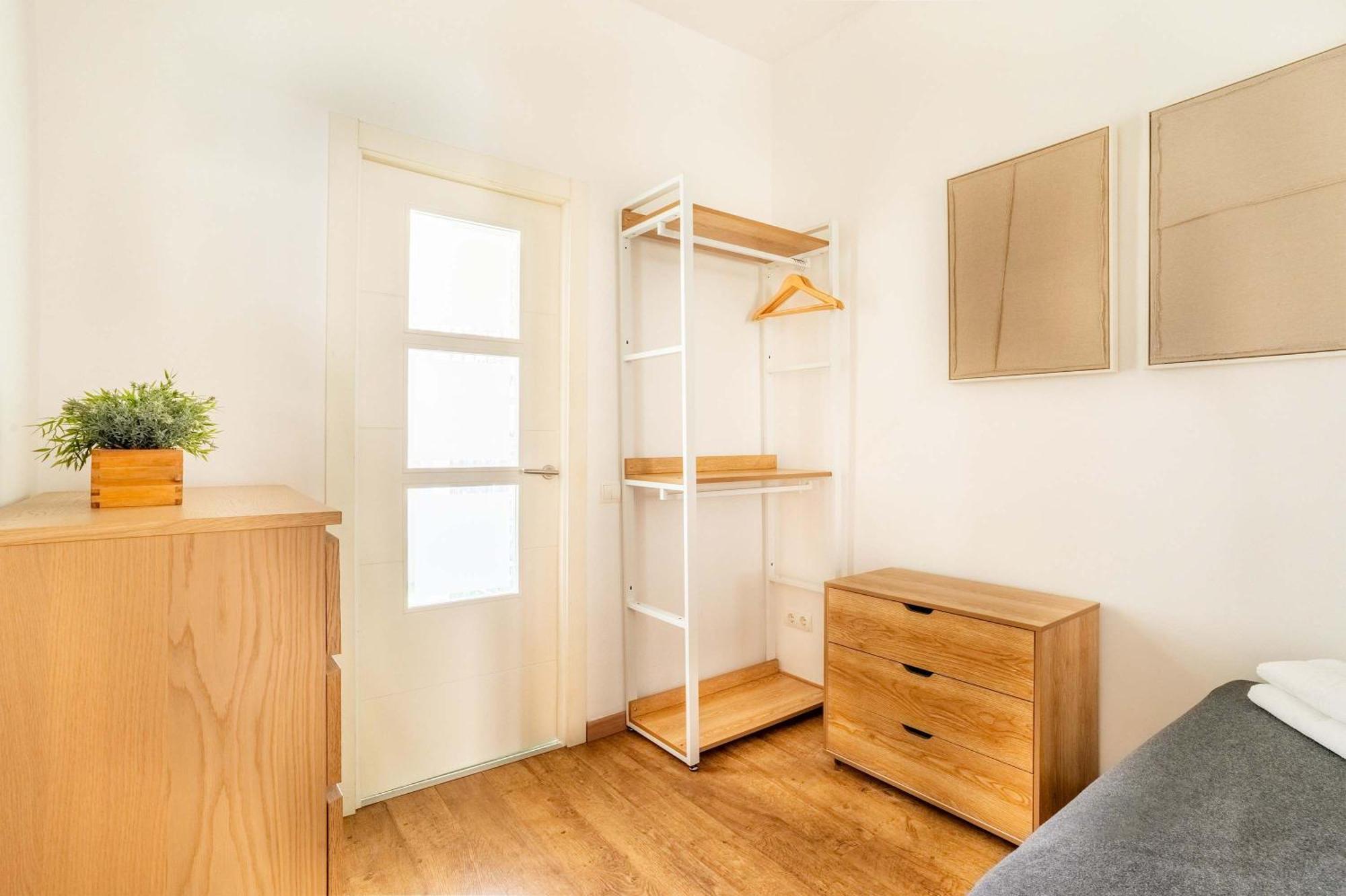 Pl Universitat Bright And Cozy 2bd - 2bth *