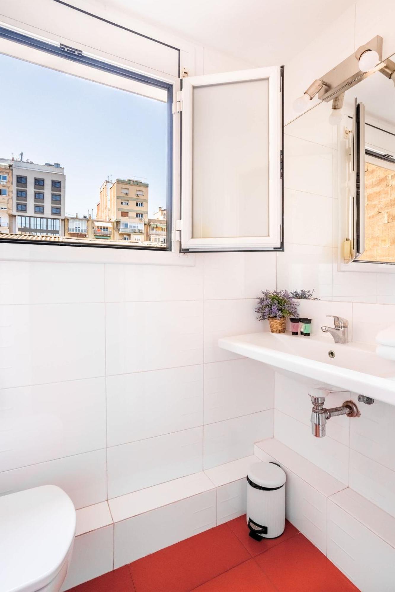 Pl Universitat Bright And Cozy 2bd - 2bth Apartment *